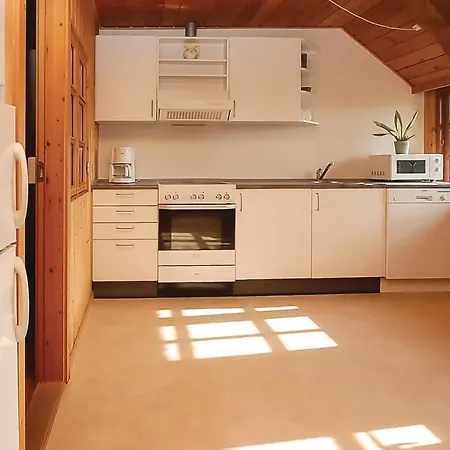 Holiday home Stunning In With Kitchen *
